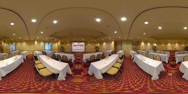 Visalia Marriott At The Convention Center Ξενοδοχείο Εξωτερικό φωτογραφία